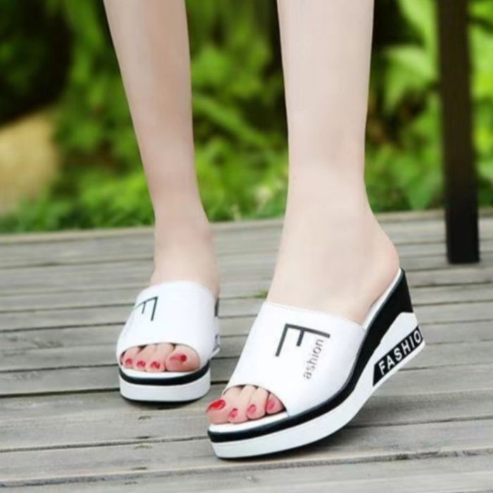 Новые летние шлёпанцы