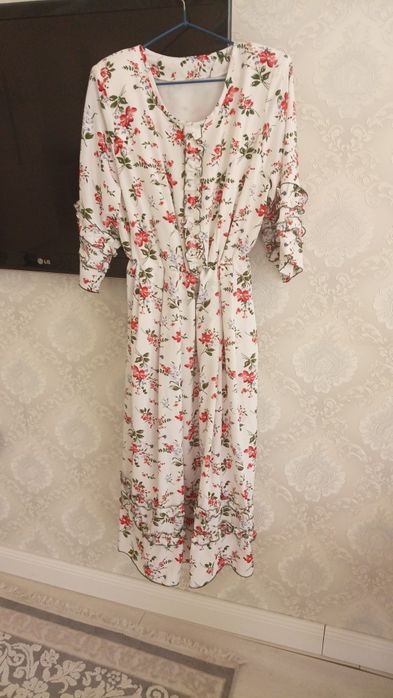 Платье разные, кажекей, жакеты