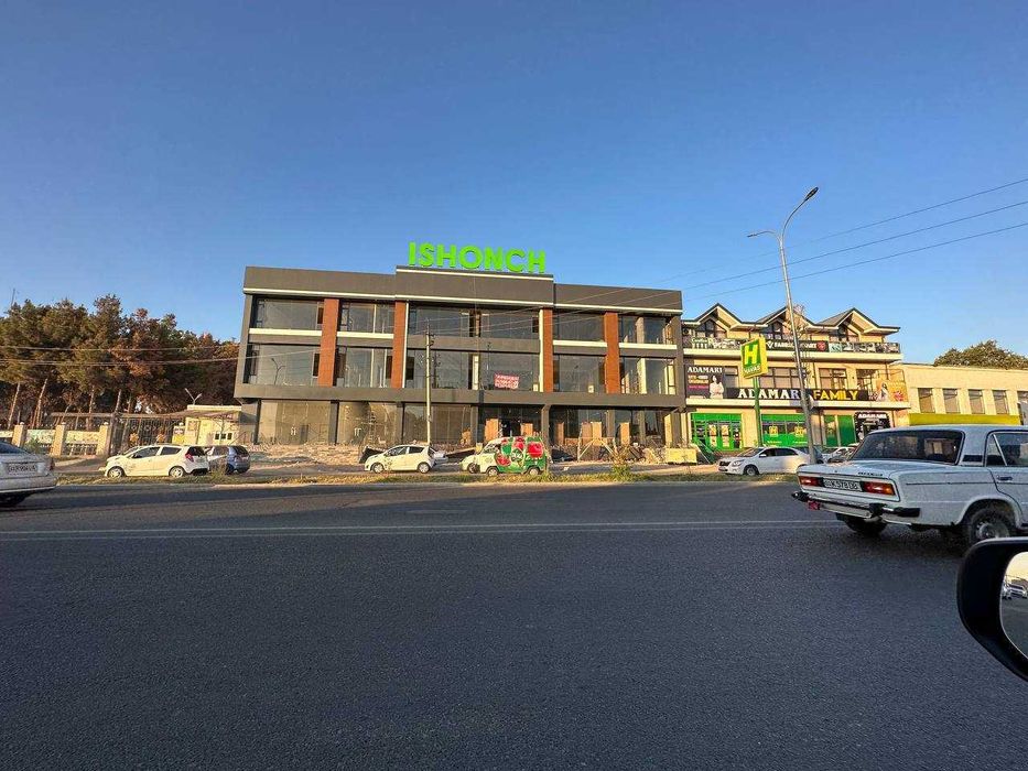 Сдам помещение 1600м2 вдоль главной дороги под фитнес / учебный центр