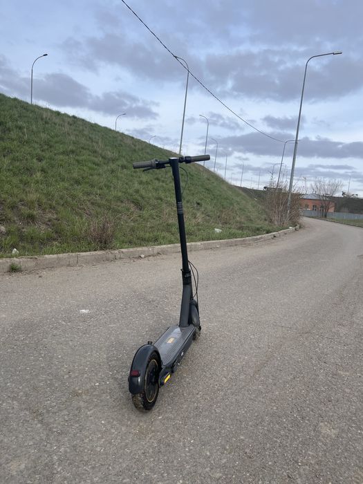 Электросамокат Ninebot KickScooter Max G30
