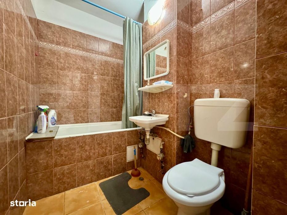 Garsoniera cu balcon inchis, etaj 1, zona Rogerius