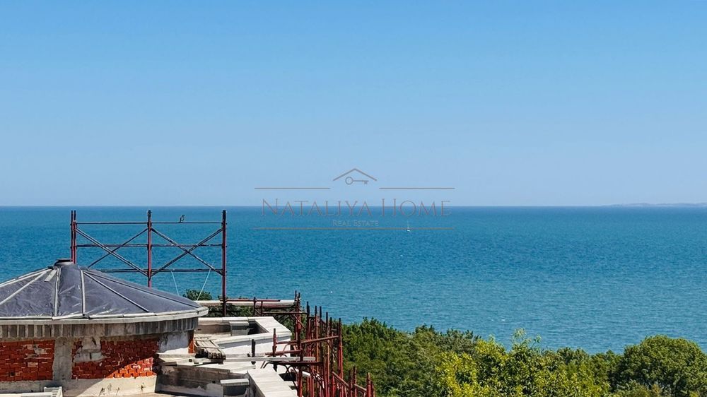 Продава се Четиристаен апартамент в Бургас, Сарафово - 155 кв.м за 1078 €/кв.м - Снимка #8