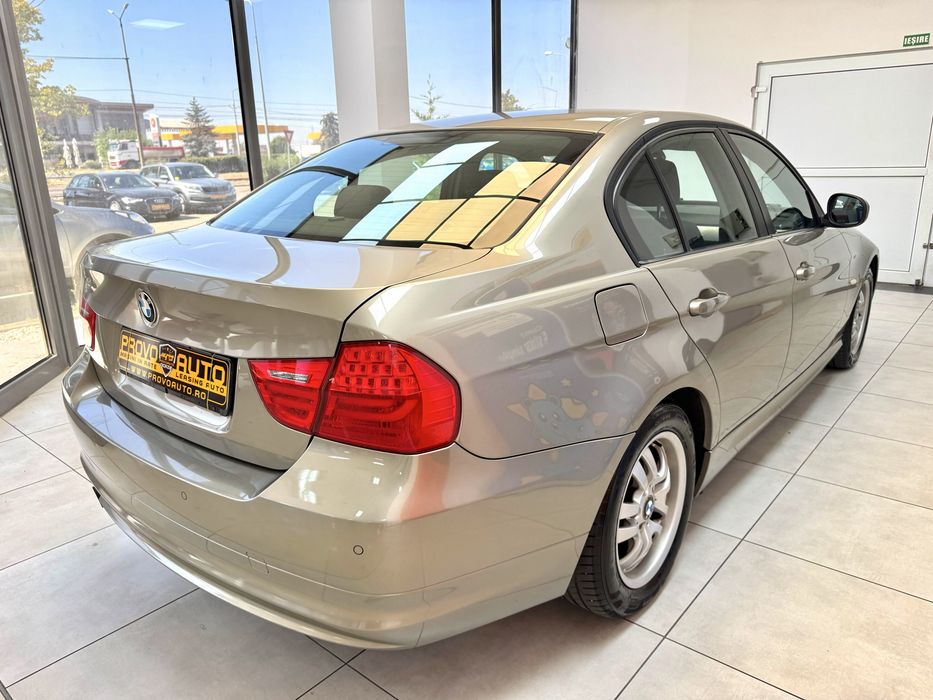 Bmw Seria 318D Sedan 2011 | 2.0D | 143CP | Climatronic | Incalzire | 211.000Km