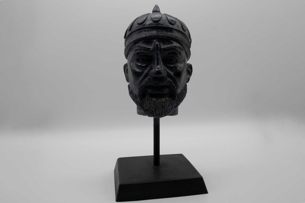Портретна глава „Хан Крум“ – Крум Страшни | Ръчно изработена скулптура