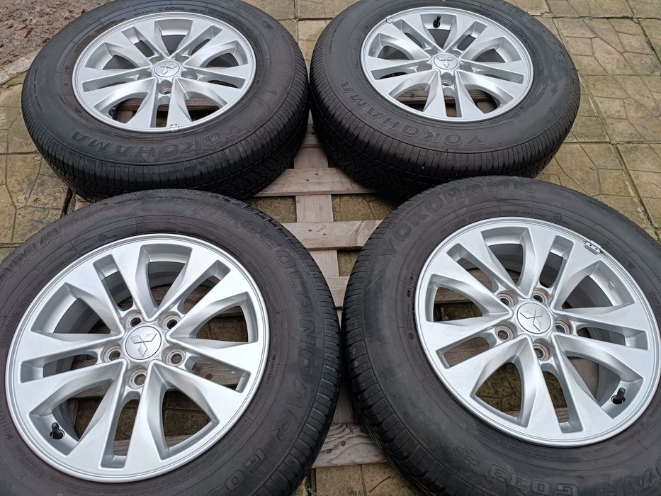 Лети джанти 16ки 5х114.3 Mitsubishi + летни гуми 215/70/16 Yokohama