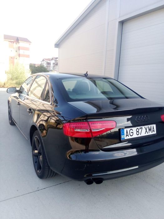 Vând Audi A4 2012