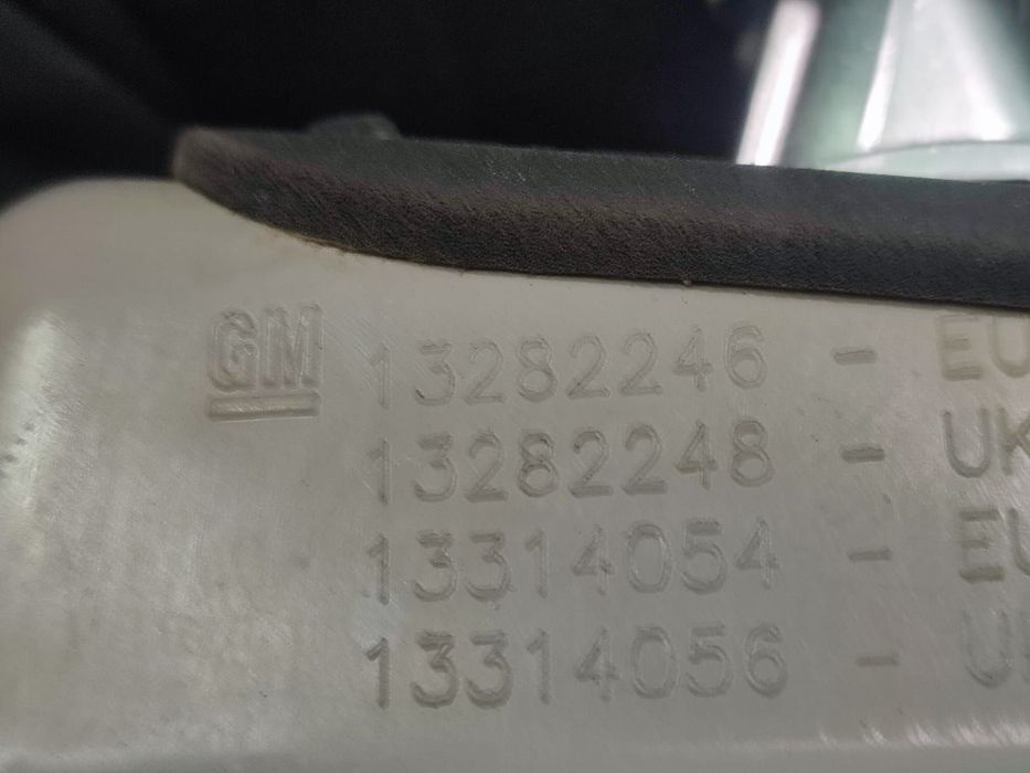 Stop stanga 13282246 Opel Astra J [facelift] [2012 - 2018] 1.7 cdti A