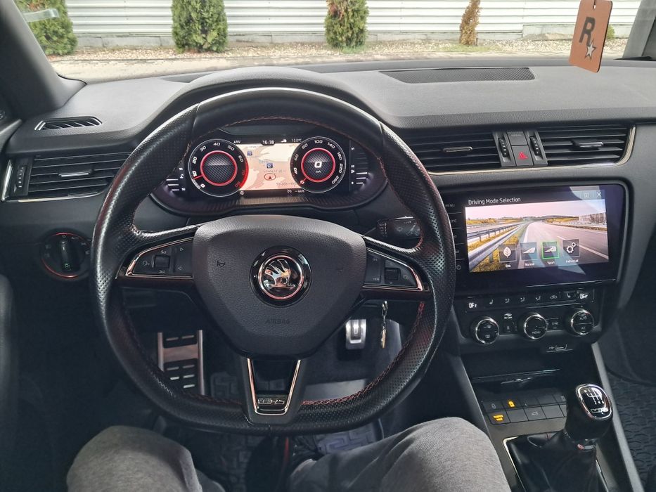 SKODA Octavia 2019 — imagine 3