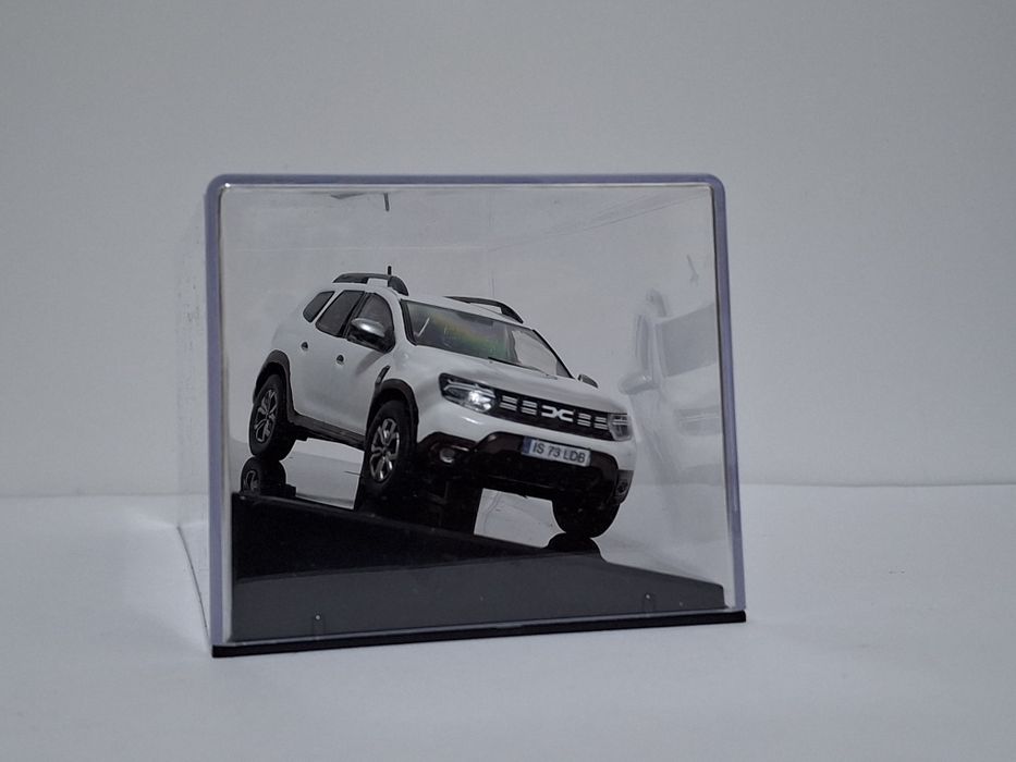 macheta dacia duster 1:43 modificat