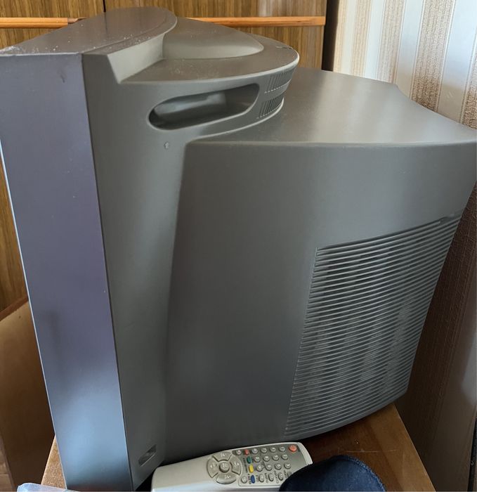 Телевизор Samsung, б/у, в рабочем состоянии