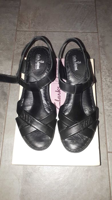 Дамски черни сандали