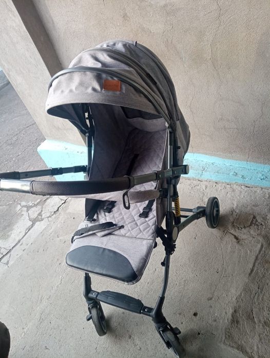 Каляска продается