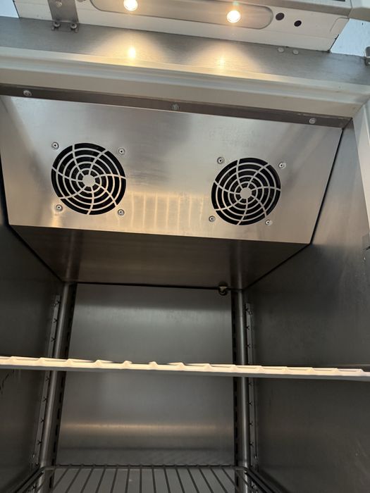 Професионален хладилник   GRAM/тава60/40/