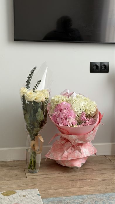 Продаются букеты, были подарены вчера