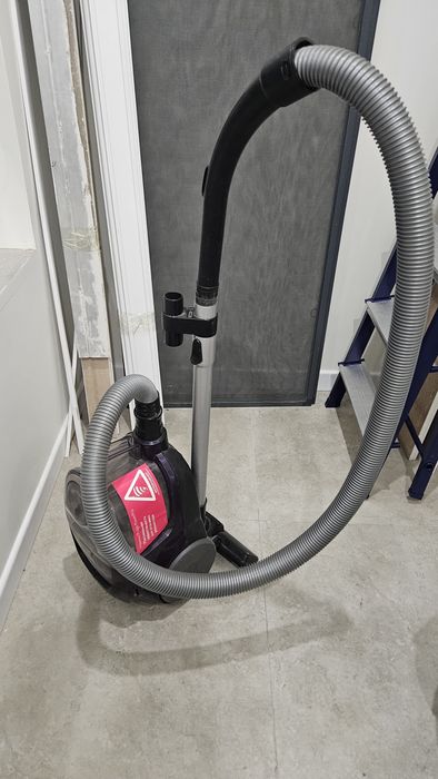 Пылесос Phillips Power Pro Compact