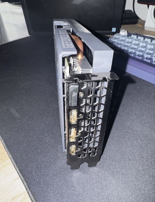 Placa video Gigabyte RTX 3050 8gb