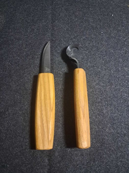 Cutit de cioplit lemn si cutit curbat
