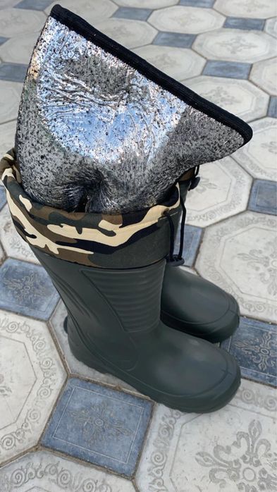 Резиновые сапоги