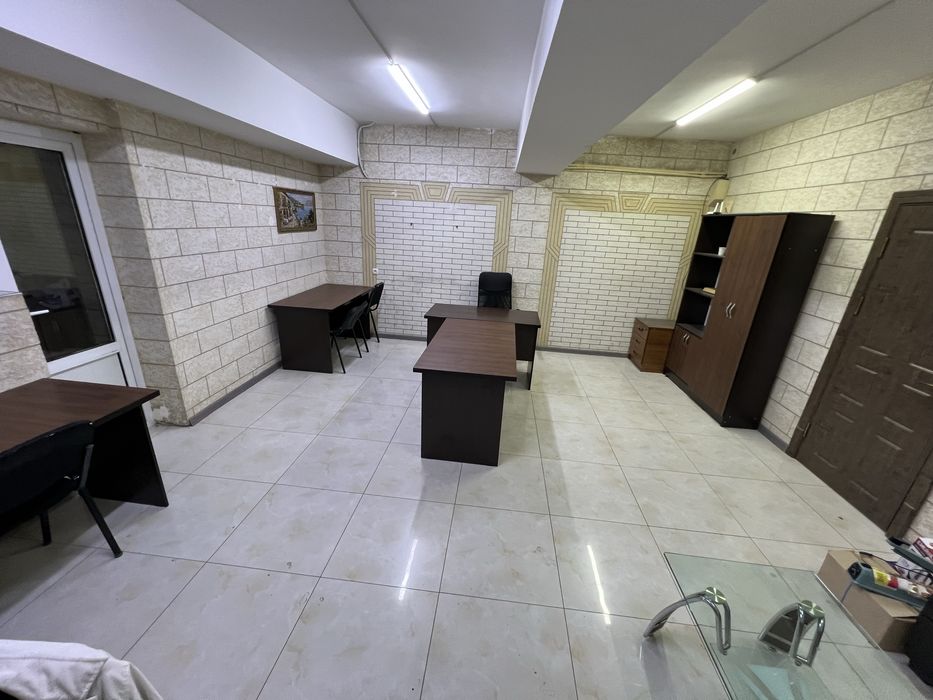 Аренда под офис 2 минут от метро Новза С мебелью! 35м2 Подволь!