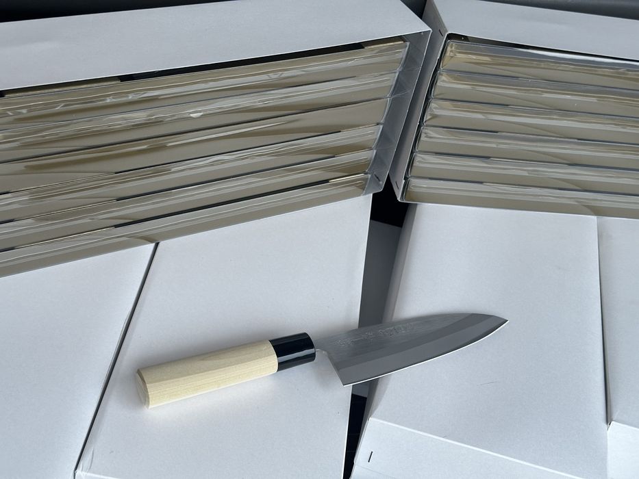 Cuțit japonez profesional de bucatarie•calitate premium•tăiș ascuțit