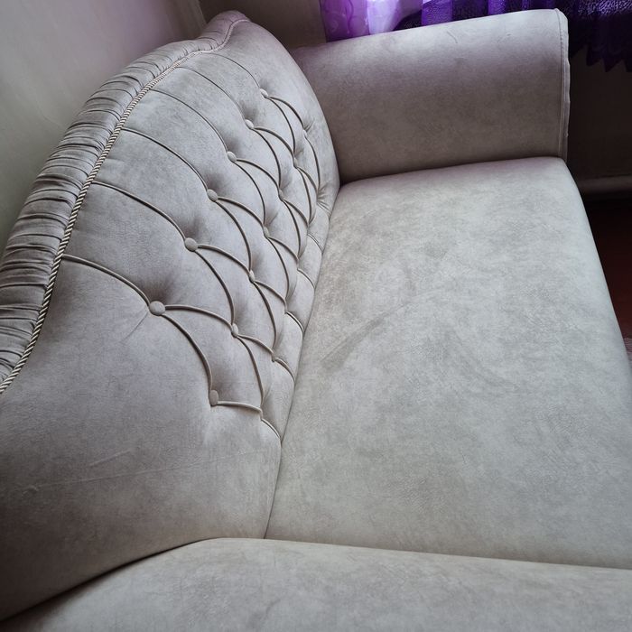 Красивая новая софа