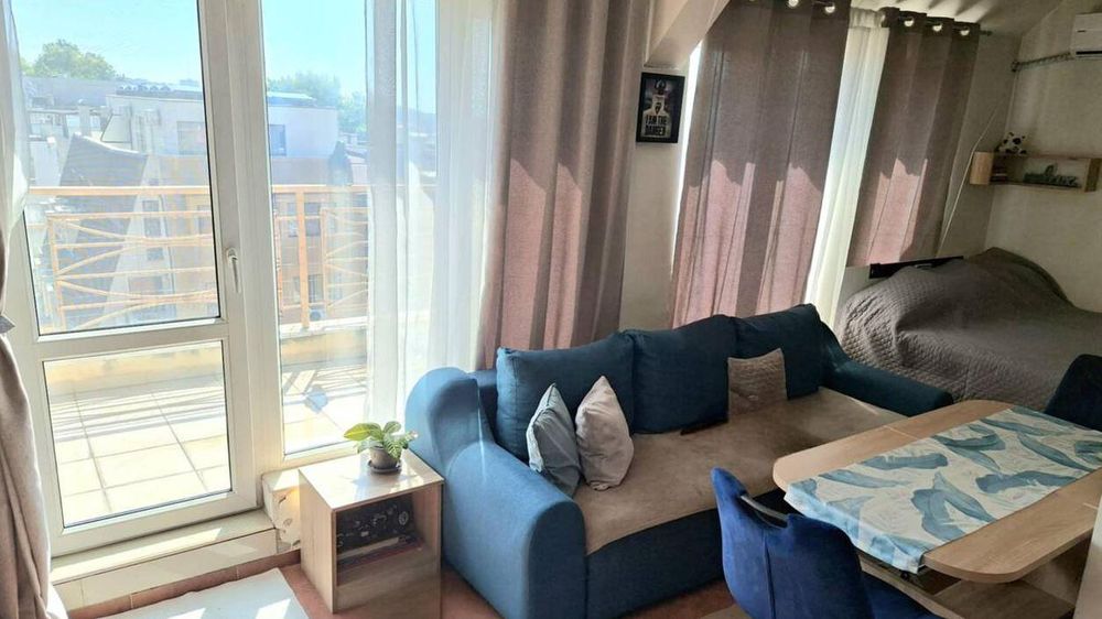 Продава се Едностаен апартамент в Варна, Цветен квартал - 49 кв.м за 2419 €/кв.м - Снимка #2