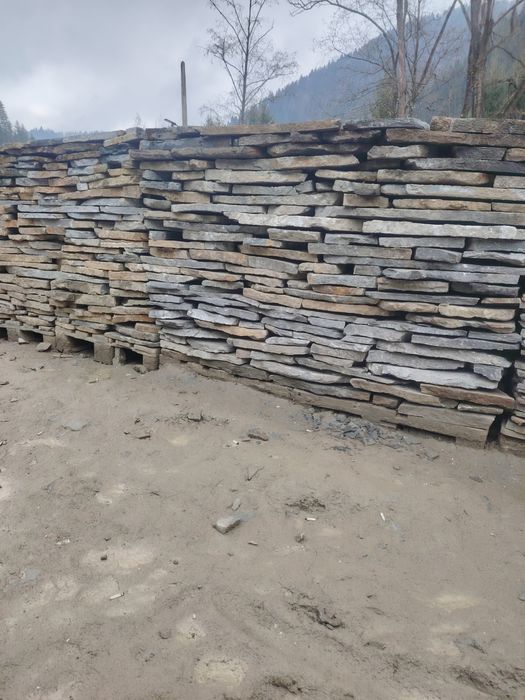 Vând piatră naturală