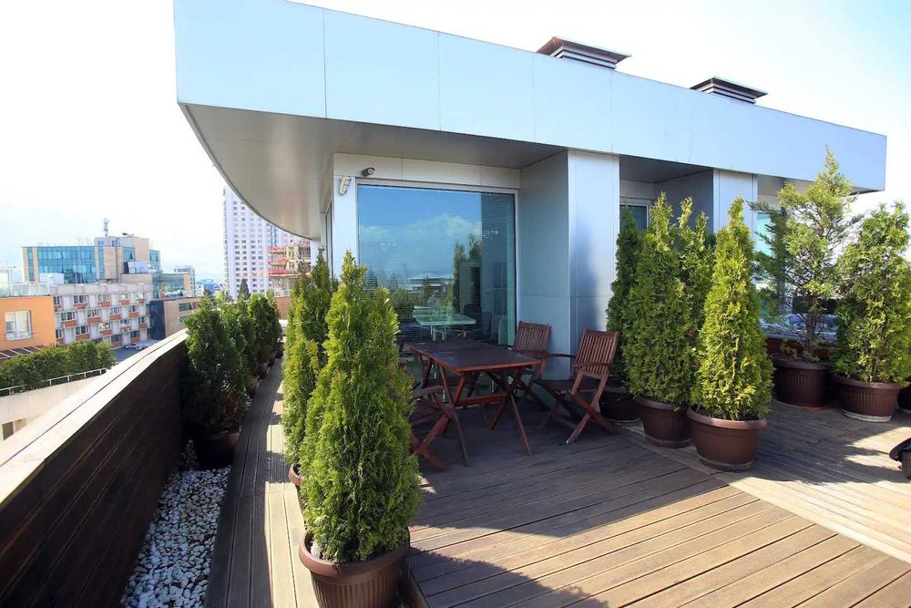 Дава се под наем Многостаен апартамент в София, Лозенец - 460 кв.м за 4200 € - Снимка #1