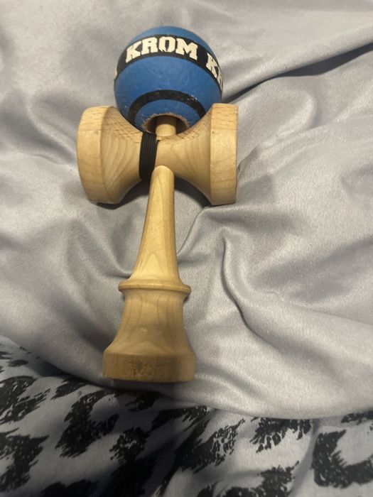 Kendama krom+ sweets