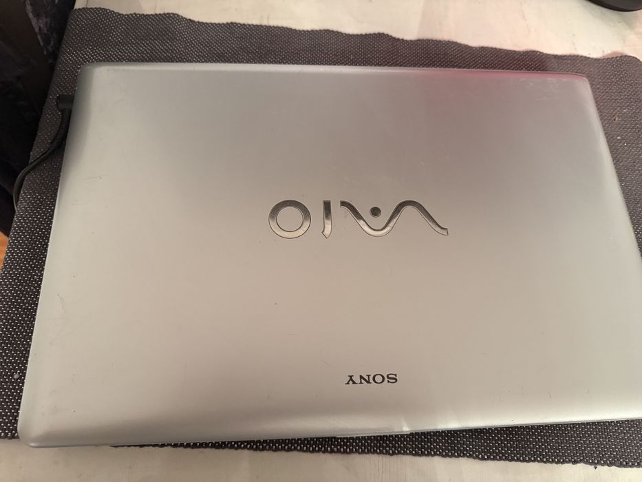 Sony Vaio VPCEB3E4E