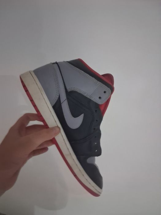 Jordan 1 mid bred