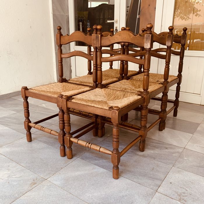 Италиански комплект столове