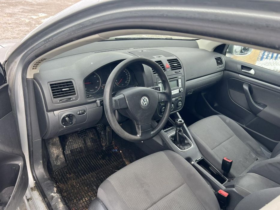 VW Golf 1.9 BLS 105 ks 2008 g