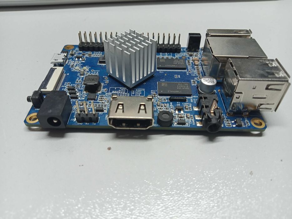 Продавам Raspberry Pi - едноплатков микрокомпютър