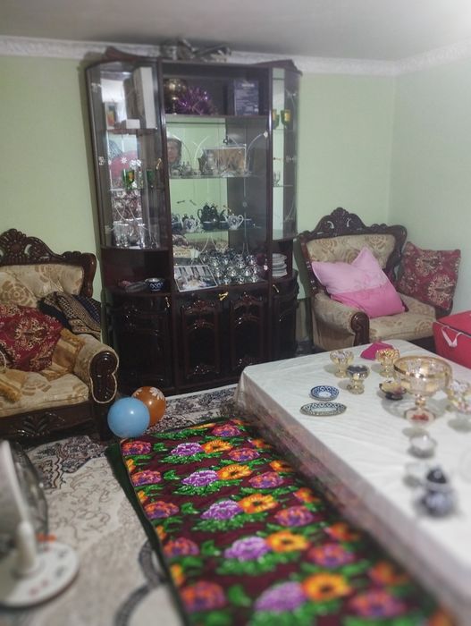 Уй сотилади еки келишсак алмашаман