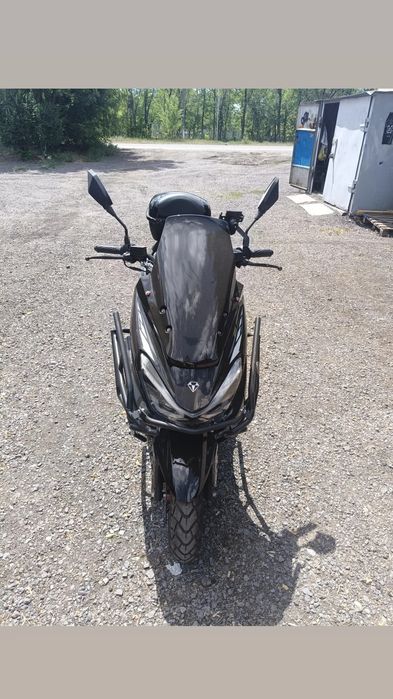Продам Скутер новый