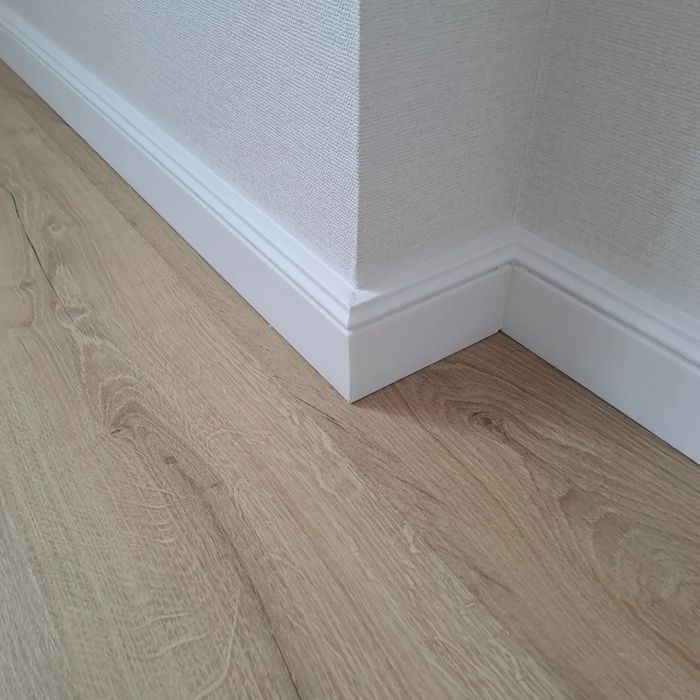 Укладка ламината, кафель ,керамогранит.