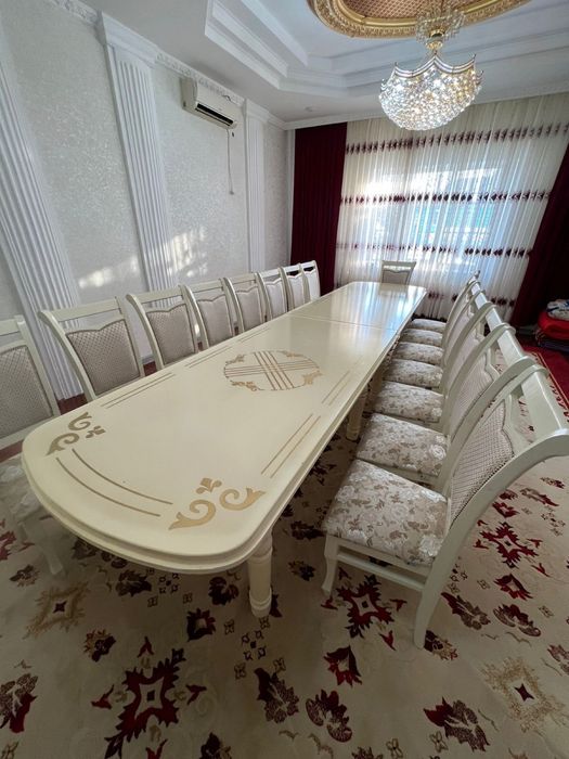 стол со стульями