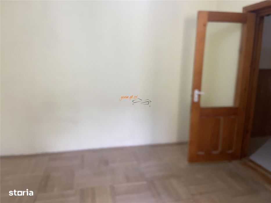 Apartament 2 camere in Focsani , cartier Sud , et 1 4 , 54 mp , liber