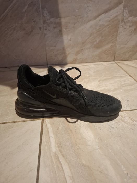 Обувки nike 270C