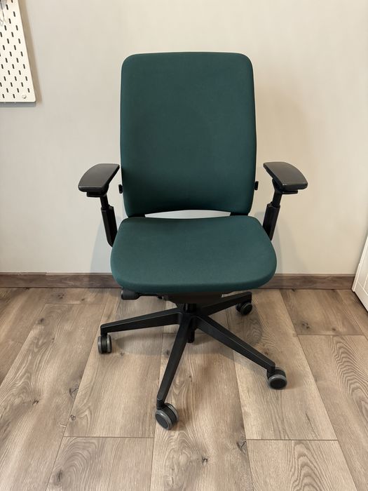 Steelcase Amia кресло