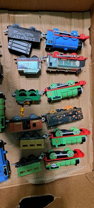 Trenulete Thomas cu baterii