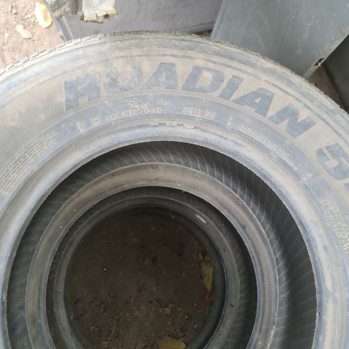 Продам автошины  на джип