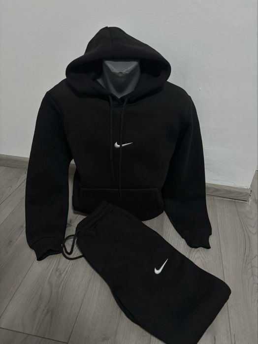 Trening nike hanorac + pantaloni