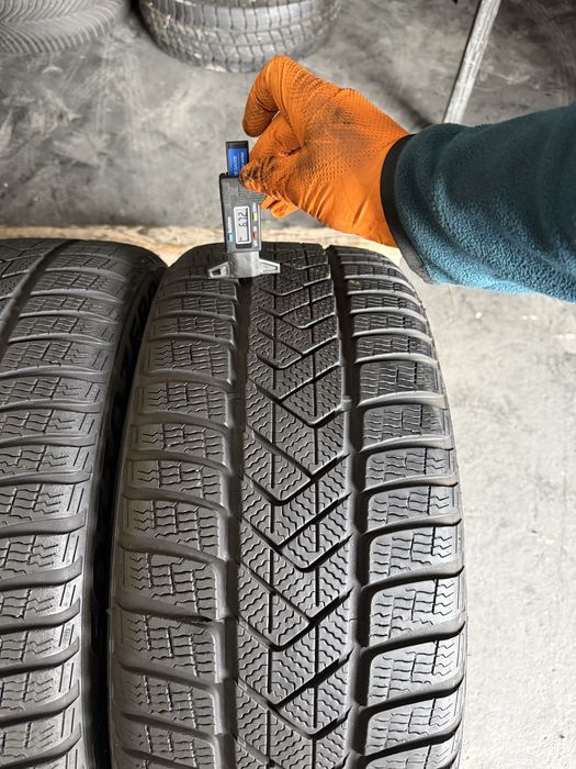 2 anvelope iarna 235/45/18 , Pirelli , To ( Elect , Tesla ) , DOT 2022 , 6.7 mm