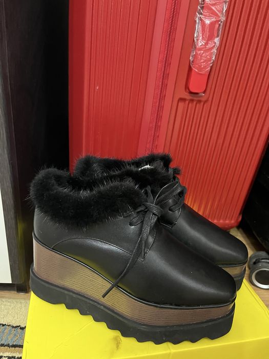 Женские зимние сапоги