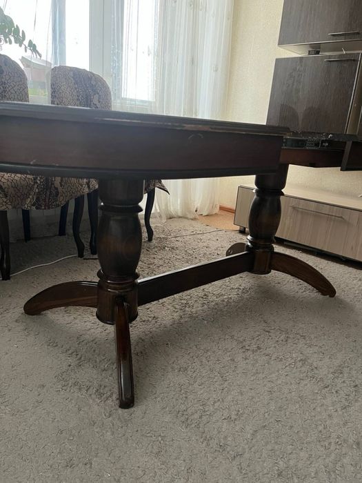 Продам раздвижной деревянный дубовый стол