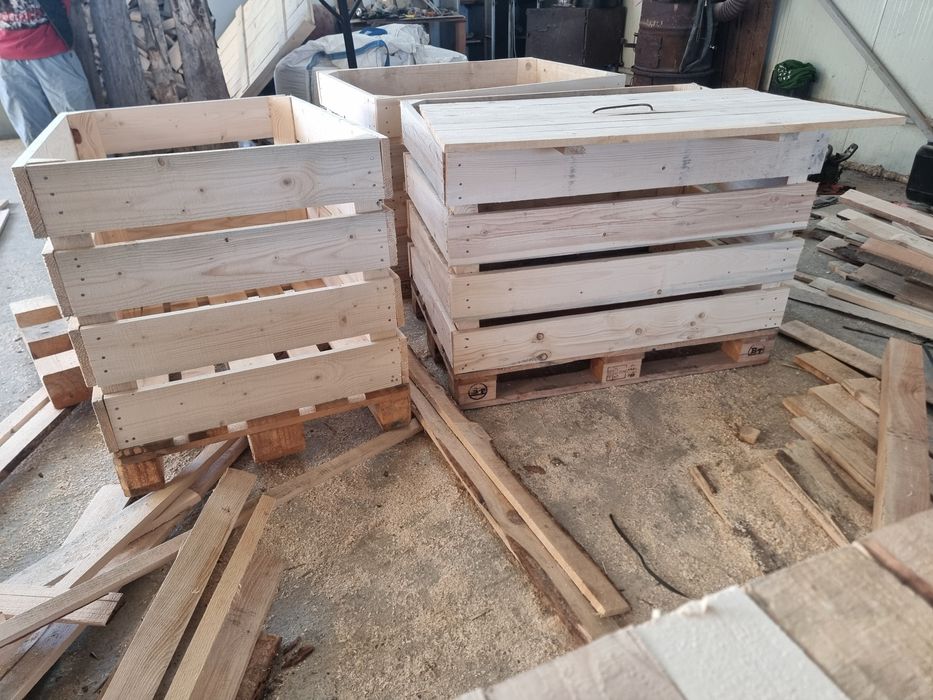Paleti/lazi din lemn producator/fabrica