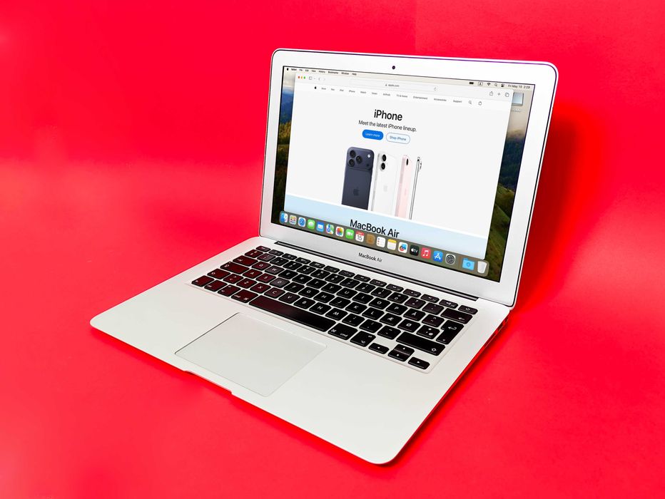 MacBook Air 2015 13 инча, i7, 8GB RAM, 240GB SSD, 84.2% (9 Часа) Батерия Apple Лаптоп Топ Състояние