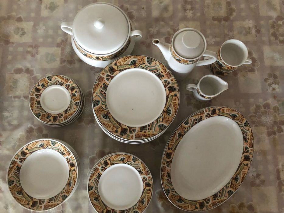 Сервиз столовый б/у